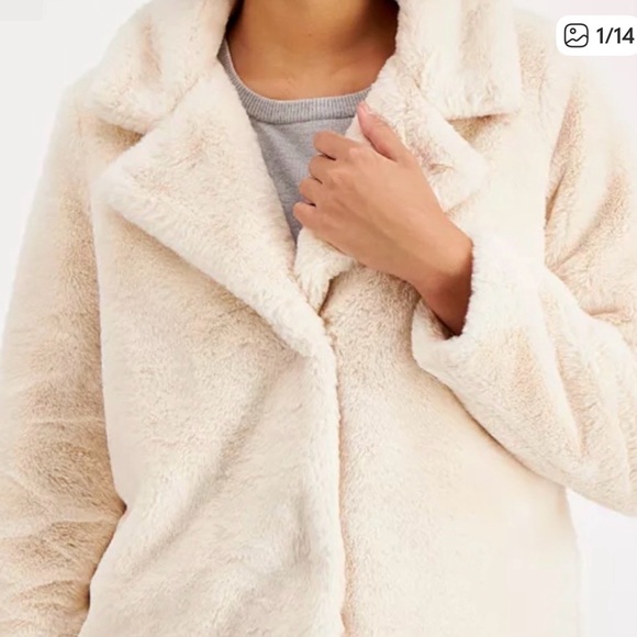 Jou Jou Jackets & Blazers - NWOT Jou Jou Women's Cream Teddy Jacket